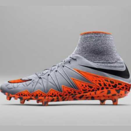   Nike Hypervenom II