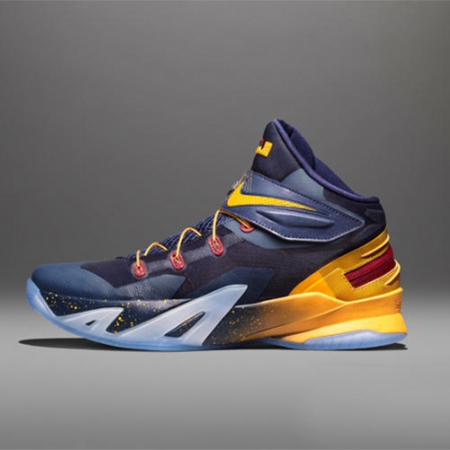  Nike LeBron Zoom Soldier VIII Flyease  